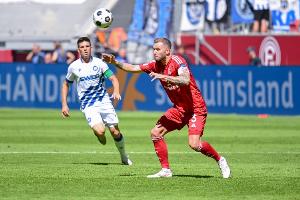 记者：沙尔克04有意签杜塞尔多夫的霍夫曼，他本人对此持开放态度