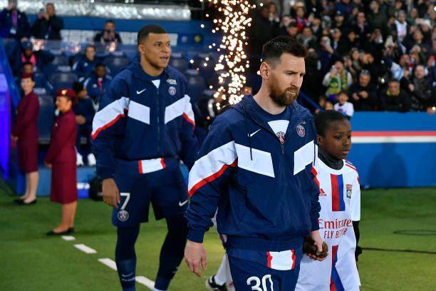 星空体育平台-王勤伯：法媒造势逼梅西离开巴黎？谁在背后放冷枪？