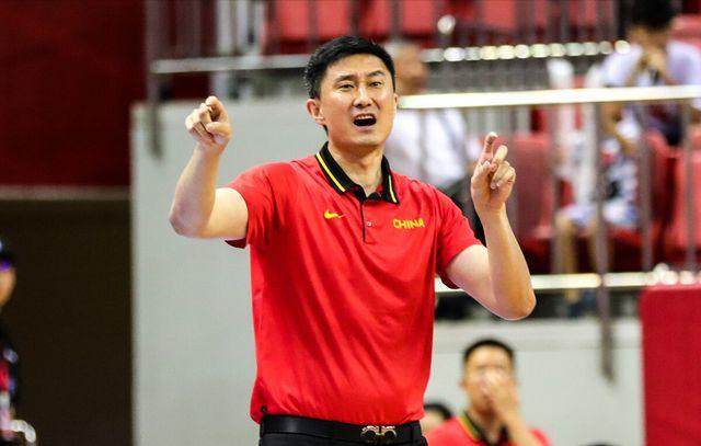 星空体育官方入口-【观察】男篮换洋帅，实属无奈的选择