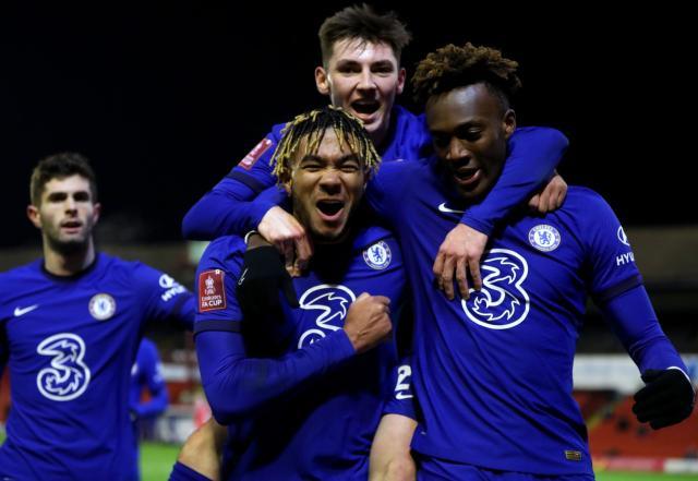 星空体育平台-【足总杯】亚伯拉罕疑似越位球 切尔西1比0巴恩斯利